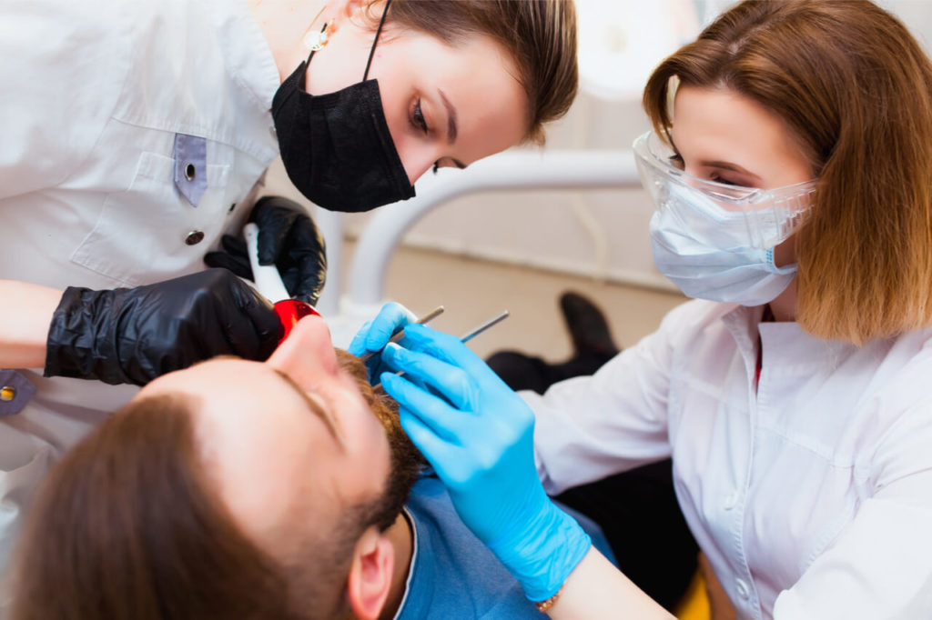 Broken Molar Tooth Causes And Treatment Options
